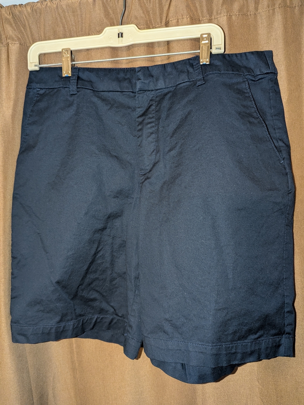 Matty M Women’s Navy Flat-Front Bermuda Shorts